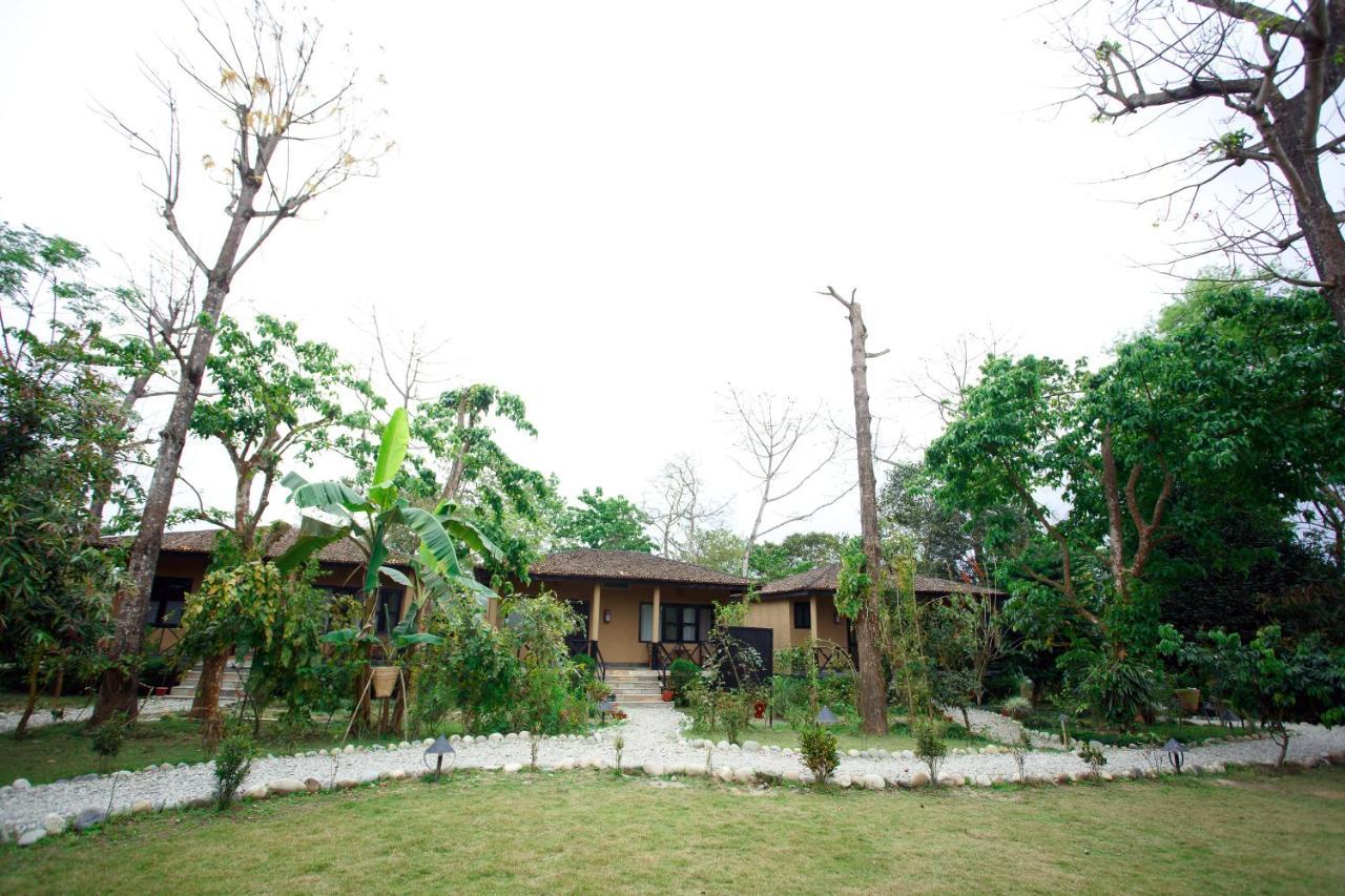Jungle Villa Resort - Near Chitwan National Park Exterior foto