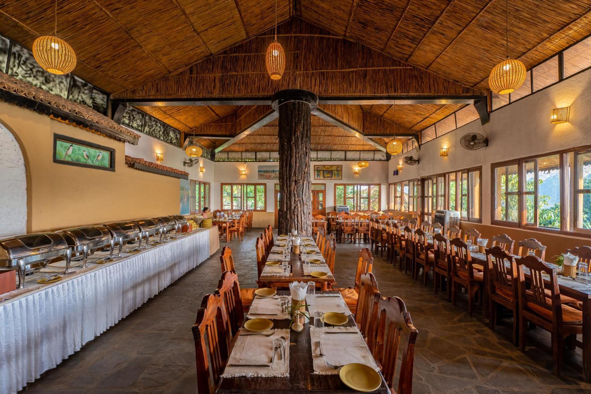 Jungle Villa Resort - Near Chitwan National Park Exterior foto